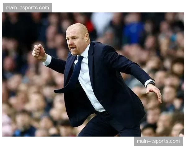 站在悬崖边：埃弗顿主帅肖恩·戴奇在保级关键战前的24小时