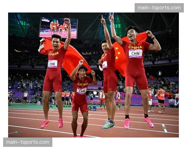 特写：男子4x100混接力第四棒惊天逆转，现场分贝创纪录